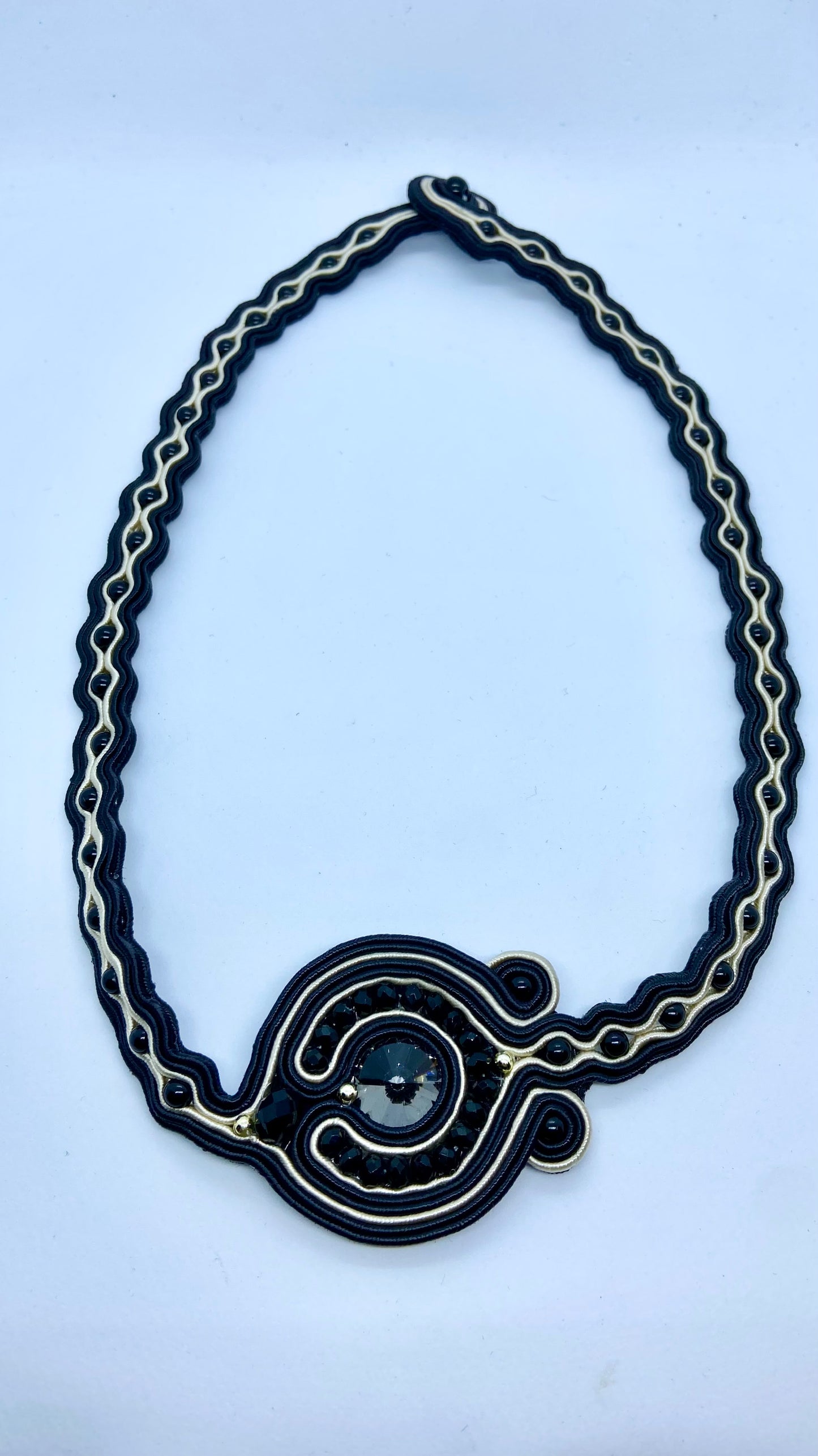 Collana Rea