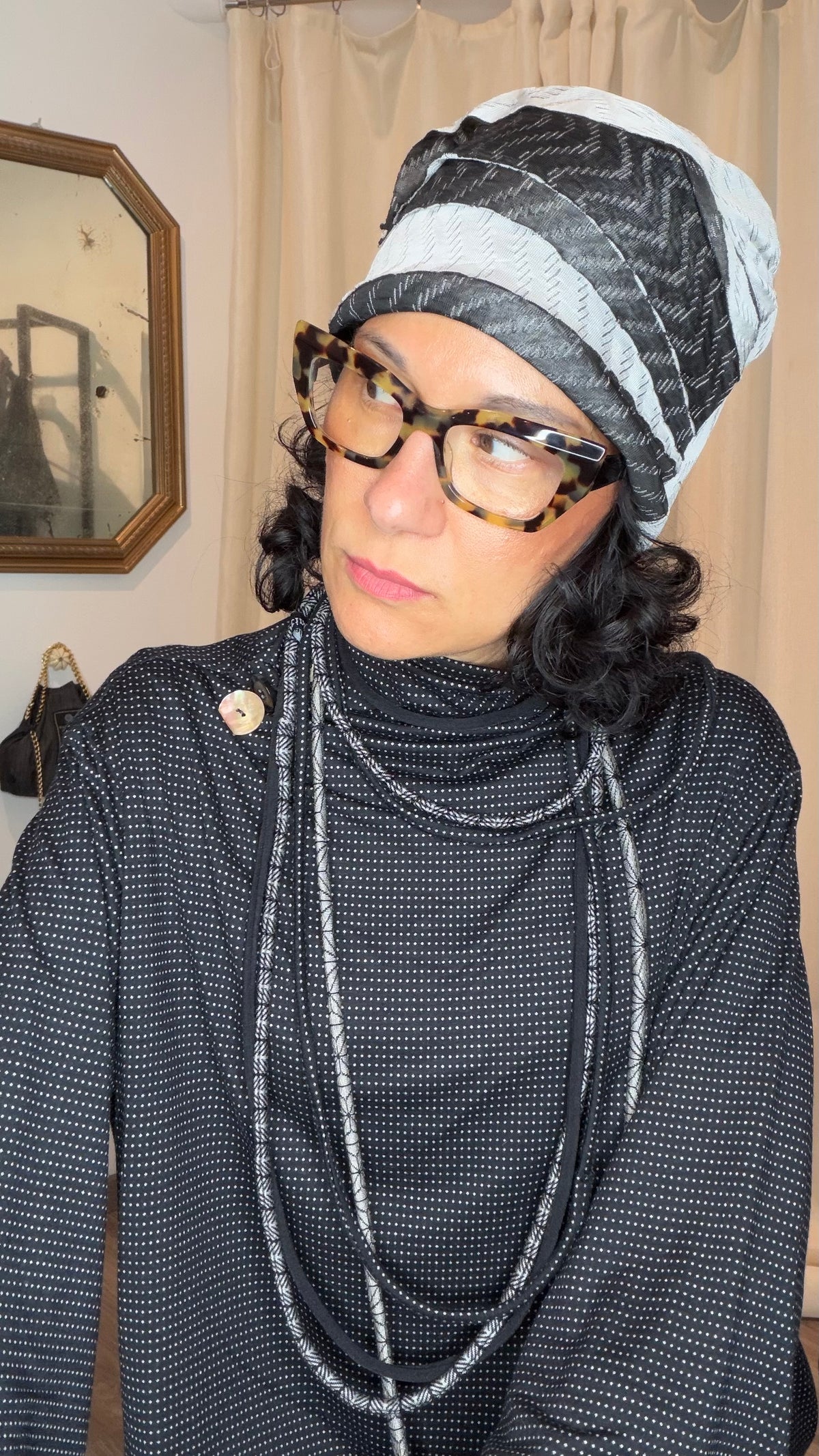 Cappellino Iside